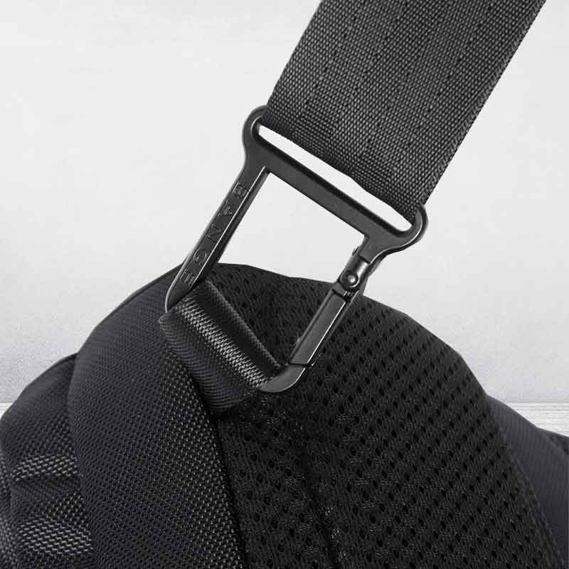 Levi Sling Bag | Unisex | Noconah